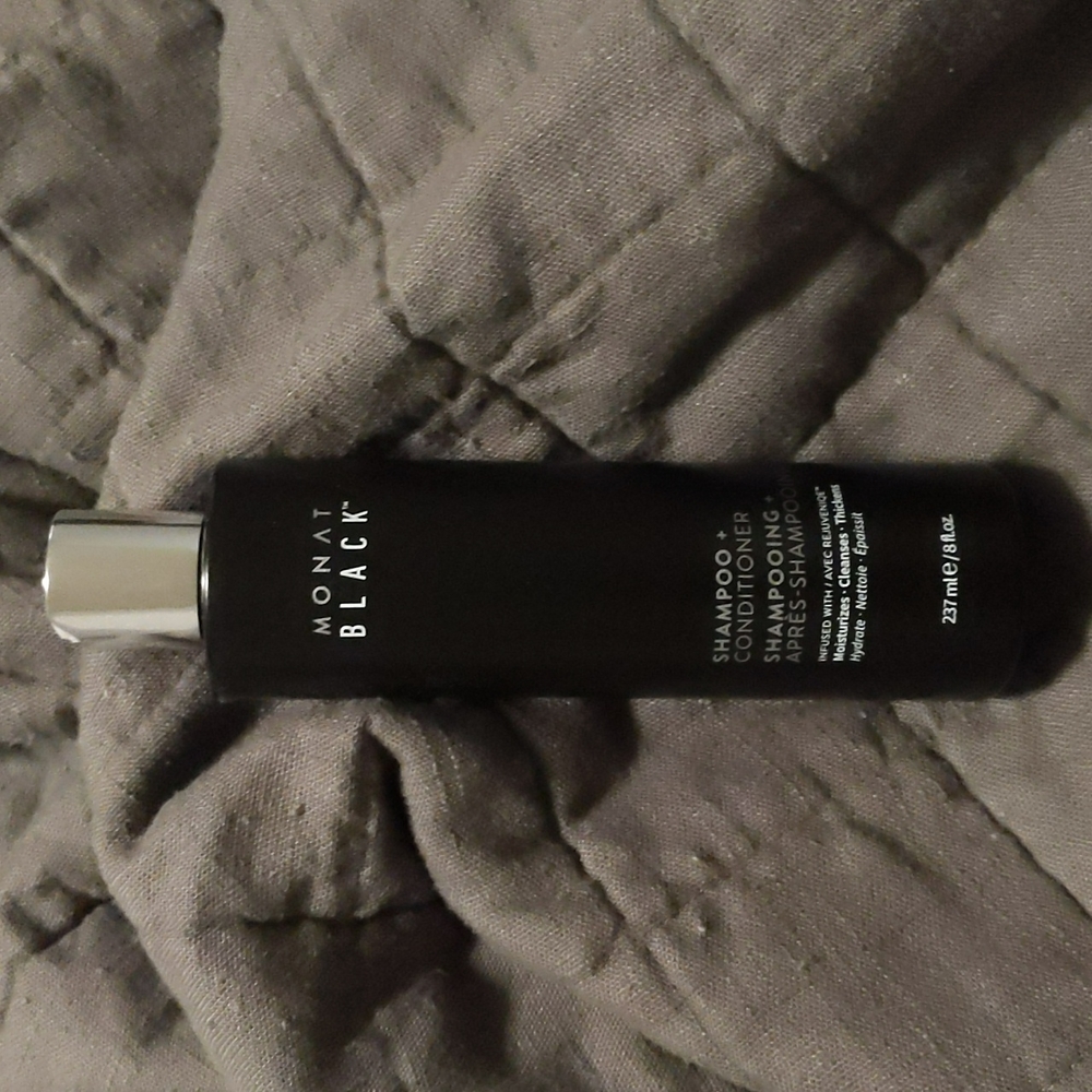Monat Black Shampoo & Conditioner